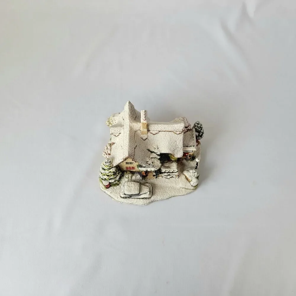 Lilliput Lane Letter to Santa L2589 Vintage Retro 2003 Christmas Cottage House